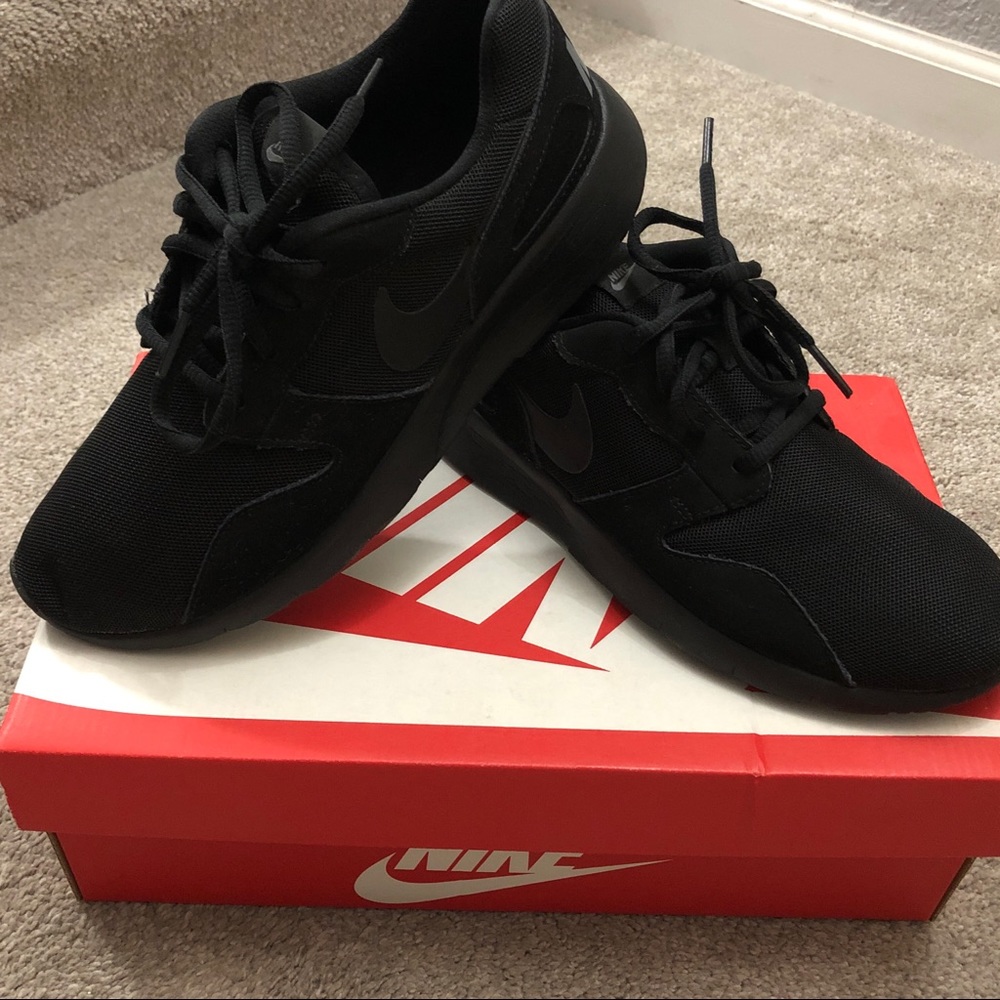 Nike Kaishi shoes